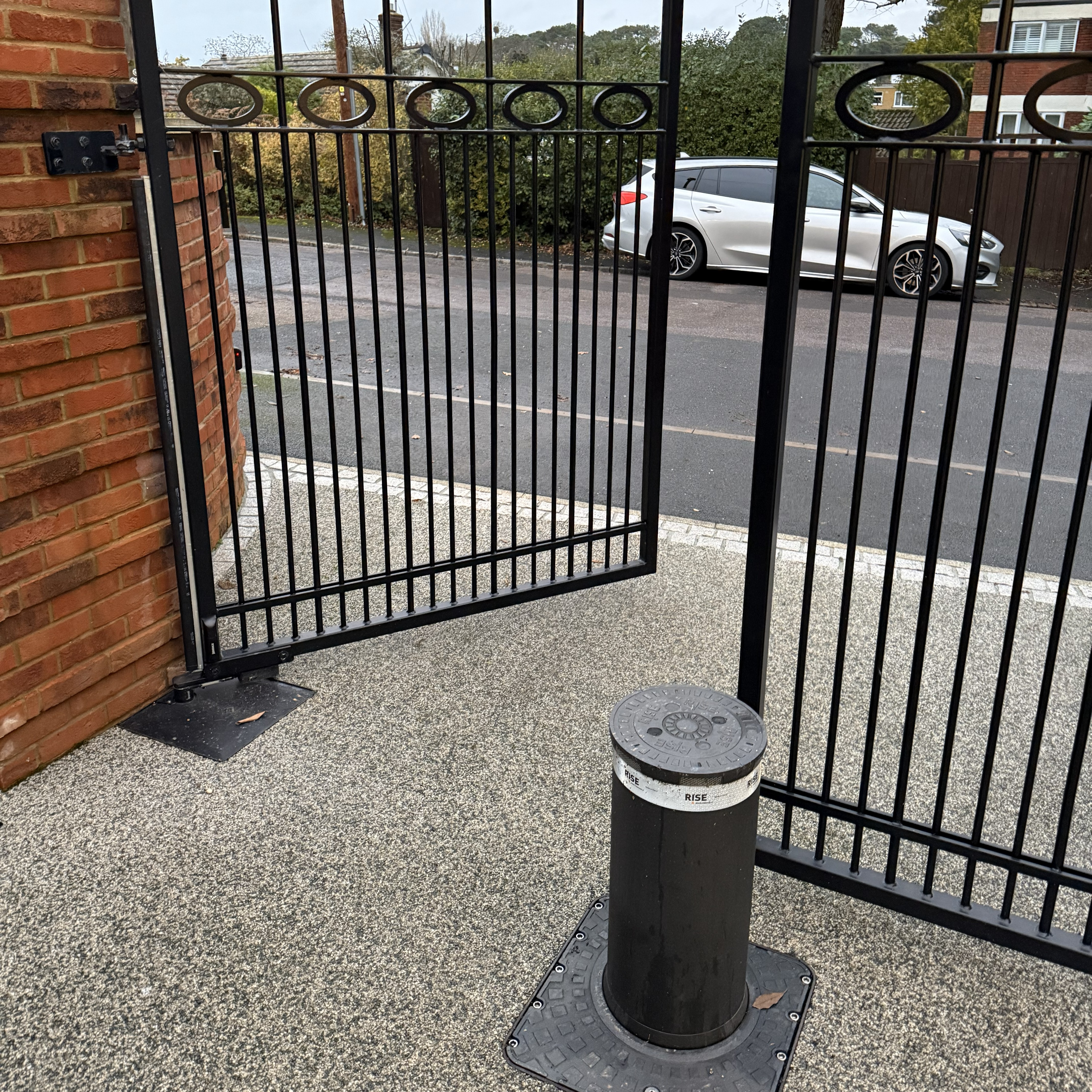 Automated estate gate